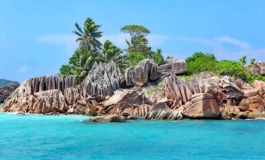 SPECTACULAR SEYCHELLES